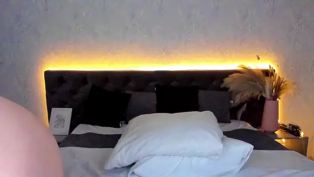 Linda Bryant online show from January 2026 12:59:02 AM