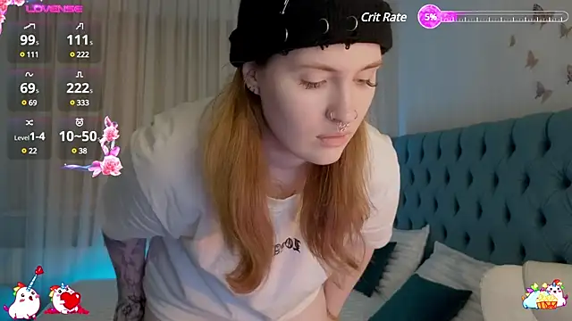  Chlo  e online show from February 2025 10:21:02 PM