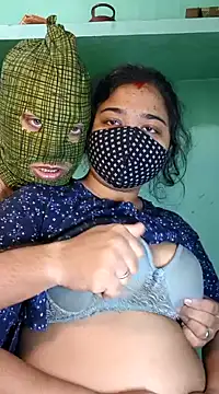 Snapshot of hotty_Sexy-couple chatting on January 2025 06:01:02 AM hotty Sexy-couple online show from January 2025 06:01:02 AM