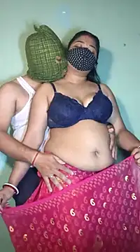 Snapshot of hotty_Sexy-couple chatting on March 2025 05:31:01 AM hotty Sexy-couple online show from March 2025 05:31:01 AM