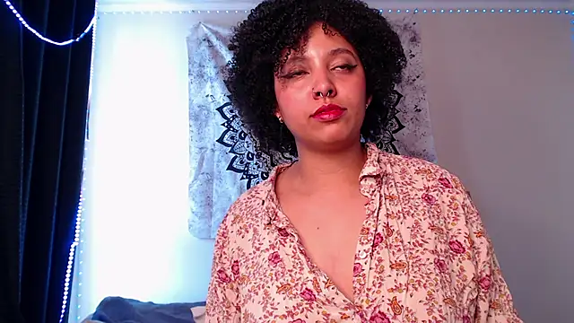 michell bling1 online show from December 2024 04:26:01 PM