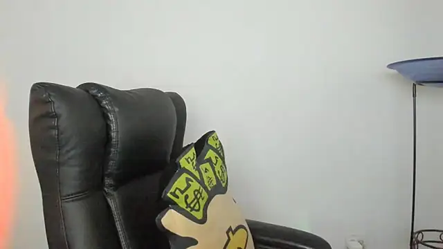 Mila  Paramo online show from March 2026 07:20:02 PM