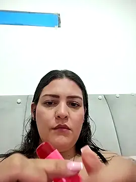 Mia Hampton online show from April 2026 05:21:01 PM