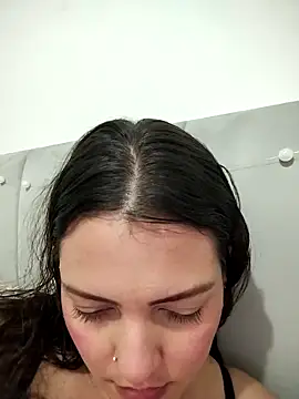 Mia Hampton online show from April 2026 11:18:01 PM