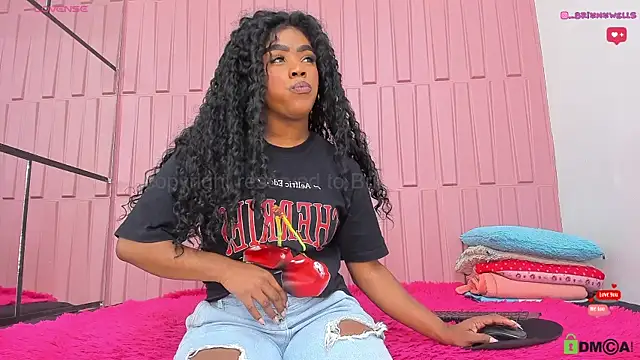 Briana Wells  online show from February 2025 01:22:02 PM