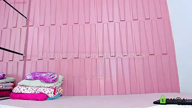 Briana Wells  online show from September 2025 01:55:02 PM