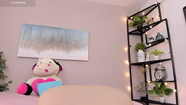 Briana Wells  online show from March 2026 12:38:02 PM