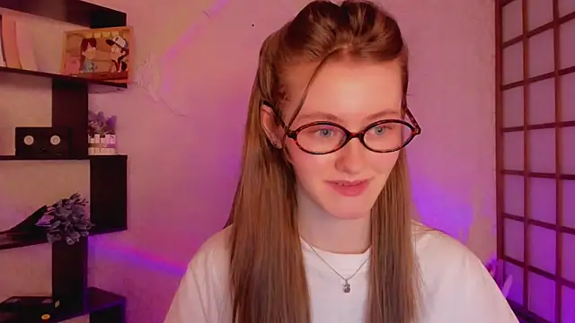 KateCuddle online show from January 2025 05:24:01 AM