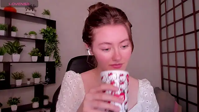 KateCuddle online show from February 2026 02:51:02 AM