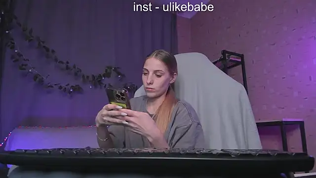 Anna Fink online show from January 2025 04:30:02 PM