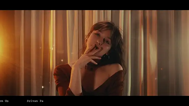 WebCora online show from April 2026 04:44:02 PM