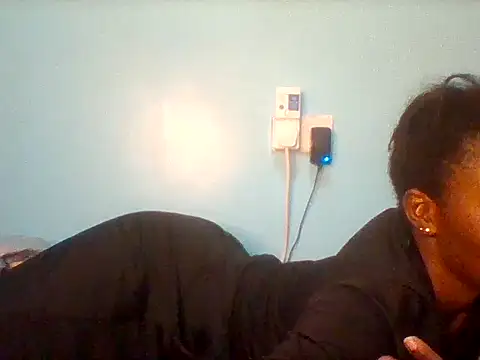 Snapshot of Eminent_Ride chatting on May 2026 01:24:01 AM Eminent Ride online show from May 2026 01:24:01 AM