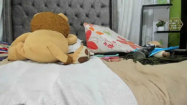 SHARICK GRECO online show from April 2026 12:43:01 PM