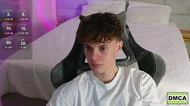 cute thomas online show from December 2024 08:07:01 PM