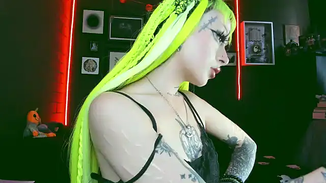 insania 9999  online show from February 2025 05:35:01 PM