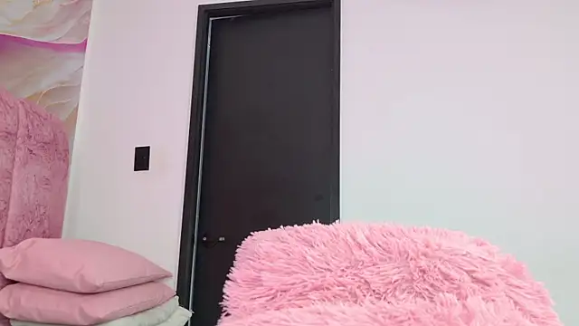Snapshot of celeste_sea chatting on June 2026 07:15:02 PM celeste sea online show from June 2026 07:15:02 PM