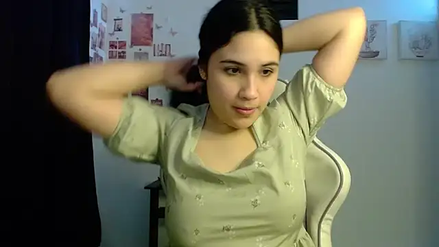 Snapshot of InocentHeaven1 chatting on April 2026 12:32:01 PM InocentHeaven1 online show from April 2026 12:32:01 PM
