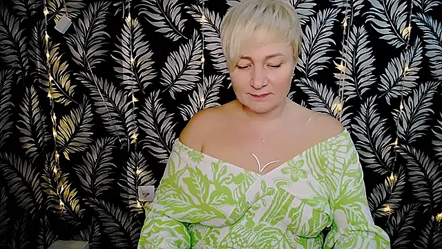 Olivia playful online show from January 2025 03:44:01 PM