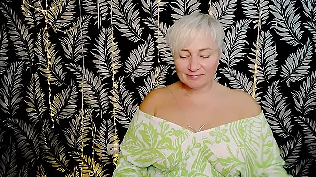 Olivia playful online show from October 2025 12:22:02 PM