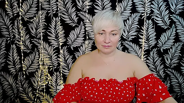 Olivia playful online show from December 2025 12:00:02 PM