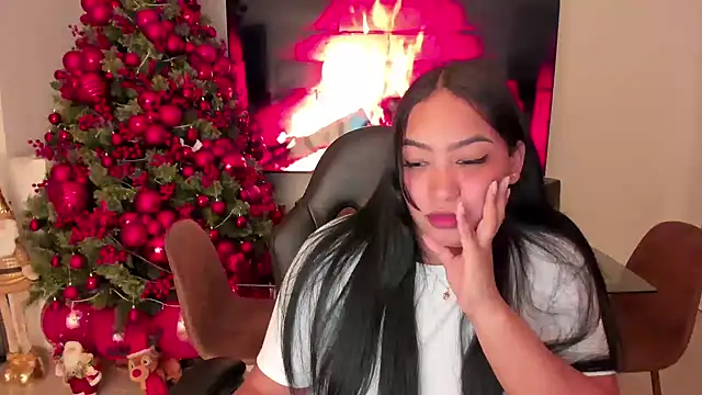 Snapshot of brunetenikole02 chatting on December 2025 03:01:02 AM brunetenikole02 online show from December 2025 03:01:02 AM