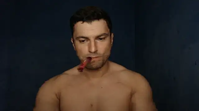 Snapshot of alex_blu chatting on June 2026 04:44:01 PM alex blu online show from June 2026 04:44:01 PM