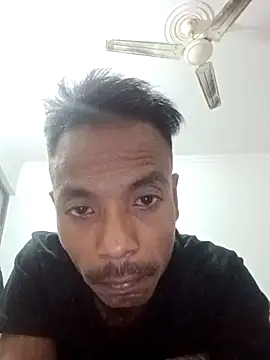 Snapshot of Lent_Medium chatting on October 2025 05:14:01 PM Lent Medium online show from October 2025 05:14:01 PM