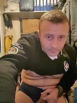 Snapshot of muscularsexy chatting on February 2026 12:51:02 AM muscularsexy online show from February 2026 12:51:02 AM