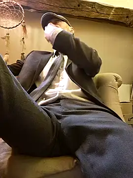 eddouxxx78 online show from April 2026 04:04:01 PM