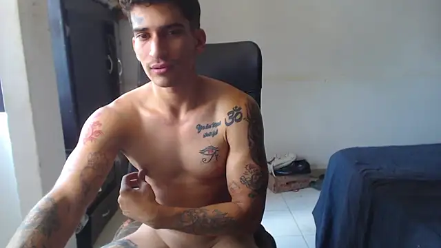 Snapshot of thebestwarrior_ chatting on September 2025 06:46:02 PM thebestwarrior online show from September 2025 06:46:02 PM