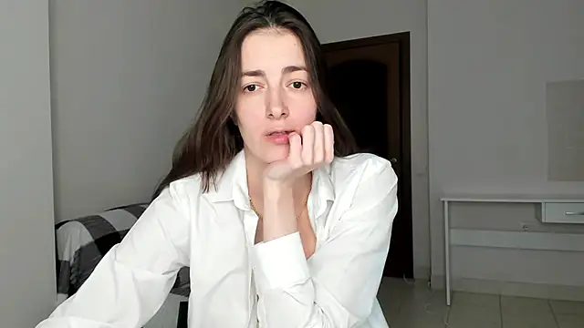 Sabrina Mur online show from October 2025 10:28:02 AM