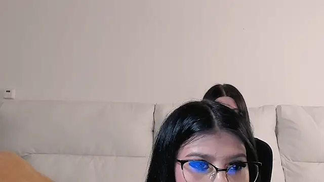 Sierra Halle online show from September 2025 09:15:01 PM