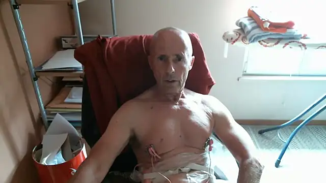 olibrius71 online show from April 2026 02:22:01 PM