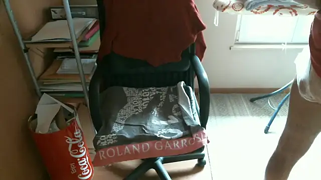 olibrius71 online show from April 2026 03:29:01 PM