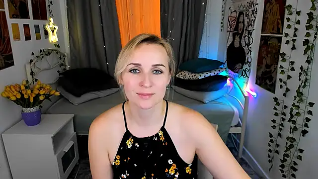 Karinella x online show from March 2025 09:11:02 PM