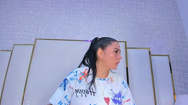 paola rodriguez online show from November 2025 12:41:02 PM