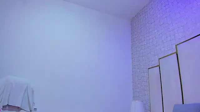 Snapshot of paola_rodriguez chatting on February 2026 11:49:02 AM paola rodriguez online show from February 2026 11:49:02 AM