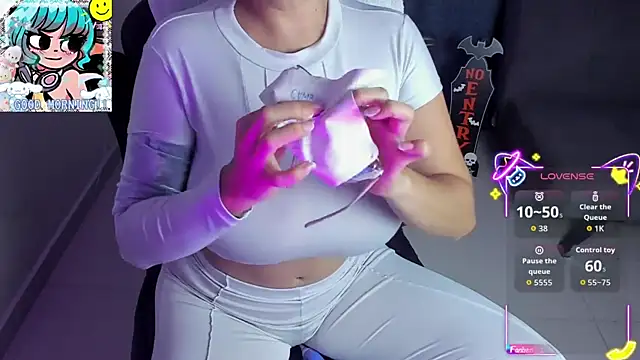 Roxy clark online show from October 2025 09:20:01 AM