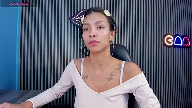 LauraAristizabal online show from March 2025 12:17:01 PM