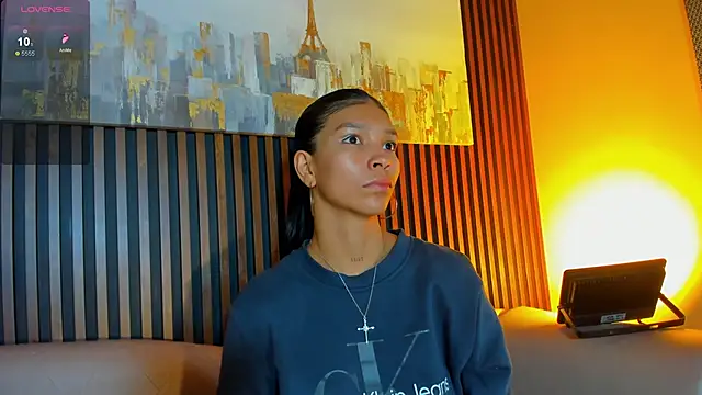 LauraAristizabal online show from March 2026 12:34:01 PM