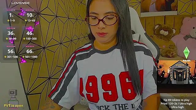 vane lopez  online show from October 2025 08:44:02 PM