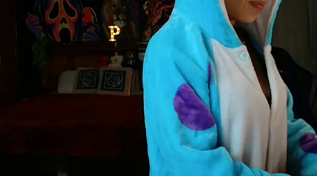 MINI Petite online show from January 2025 01:52:01 AM