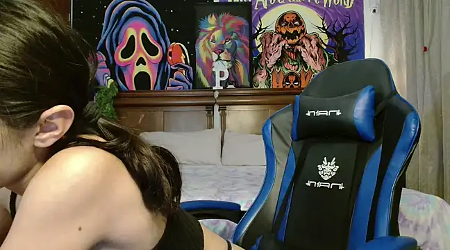 MINI Petite online show from February 2025 03:09:02 AM