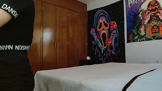 Snapshot of MINI_Petite chatting on March 2026 10:34:02 PM MINI Petite online show from March 2026 10:34:02 PM