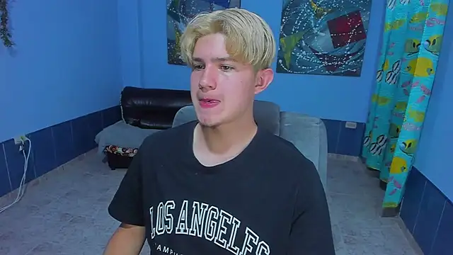 patrik 027 online show from October 2025 06:04:01 PM