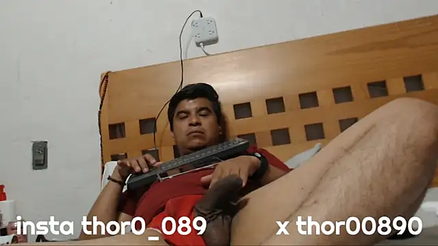 Snapshot of thor000089 chatting on April 2026 04:28:02 AM thor000089 online show from April 2026 04:28:02 AM