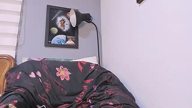 Snapshot of damn_fox chatting on January 2025 09:35:02 AM damn fox online show from January 2025 09:35:02 AM