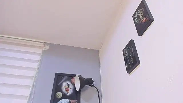 Snapshot of damn_fox chatting on March 2025 08:40:02 PM damn fox online show from March 2025 08:40:02 PM