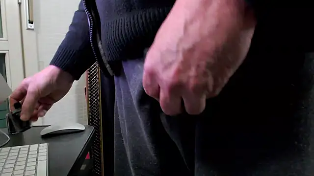 Unicum900 online show from February 2025 04:57:01 PM