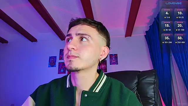 Snapshot of dimitri-bilak chatting on September 2025 01:17:01 AM dimitri-bilak online show from September 2025 01:17:01 AM